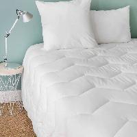 Linge De Lit TOISON D'OR - Couette Bamboo tempérée (300g/m²) - 220x240cm - Chaleur tempérée - Viscose de bambou - 2 personnes - Blanc