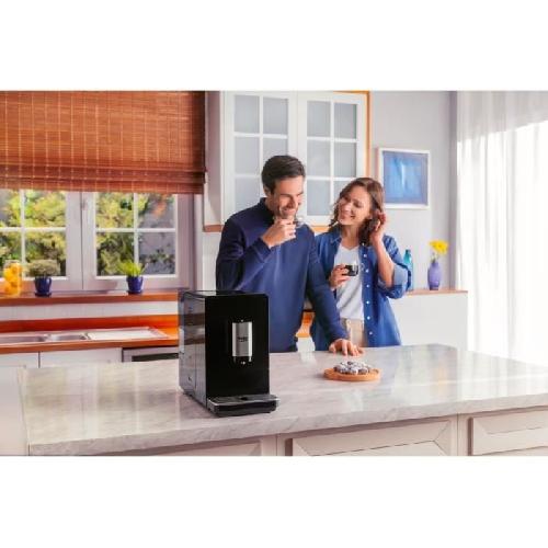 Machine A Cafe Expresso Broyeur Machine expresso automatique - BEKO - CEG3194B - 1350 W - Carafe a lait - Noir