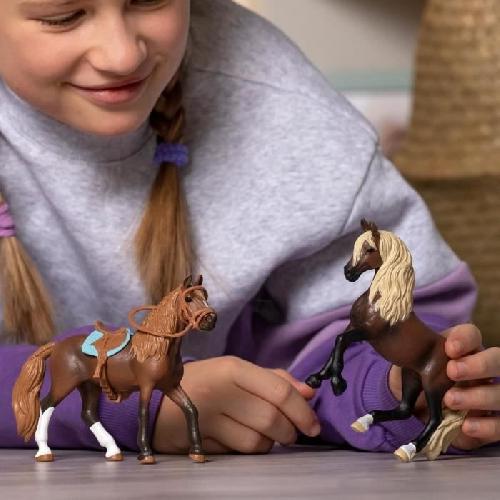 Figurine Miniature - Personnage Miniature Mes Premiers chevaux Paso Péruvien. Figurines 2 chevaux. SCHLEICH 42738 Horse Club. des 5 ans