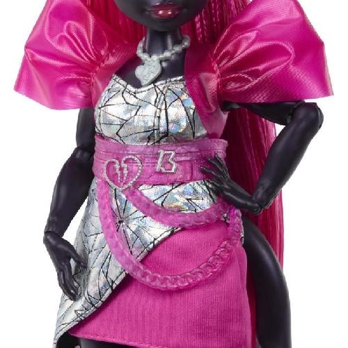 Poupee Monster High-Catty Noir-Poupée avec chat Amulette et accessoires HXH76