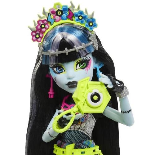 Poupee Monster High-Poupée Frankie Stein Monster Fest-Poupée et accessoires HXH79