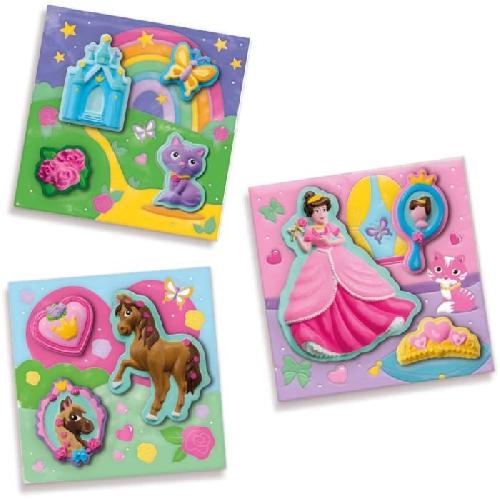 Jeu De Peinture Moulage et peinture - Toiles pour peindre des princesses 3x - Loisirs créatifs - SES CREATIVE - Réaliser 3 peintures de princesses.