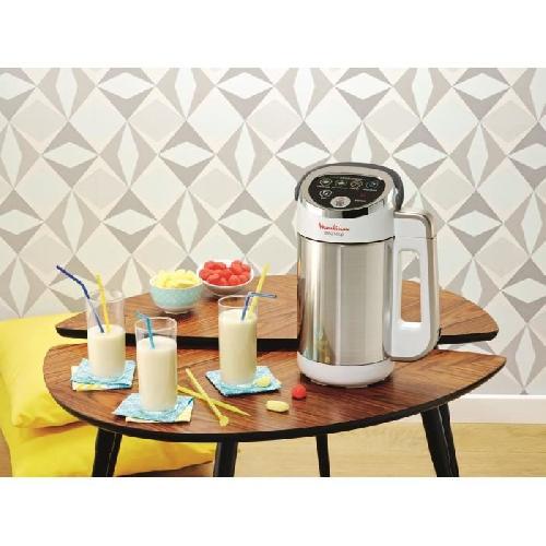 Blender MOULINEX Blender chauffant. 1.2 L. 5 programmes. Double paroi. Maintien au Chaud. Soupe. Compote. Smoothies. Easy soup LM841B10