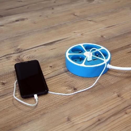 Multiprise Multiprise design circulaire - CHACON -  4X16 A - Cordon 1.5 m - Avec 2 USB-A + Interrupteur - Bleu