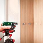 Longueur (telemetre - Laser Mesureur) Niveau laser a bulle EasyLevel de Bosch avec support mural -ligne laser pour un alignement flexible sur les murs et point laser