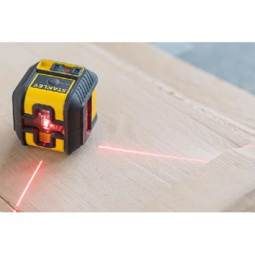 Angle Et Niveau (niveau - Cordon - Fil A Plomb - Jalon - Mire - Poudre De Tracage) Niveau laser croix + equerrage Cross 90 STANLEY - STHT77502-1 - Rouge