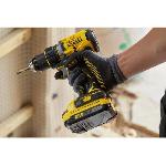 Perceuse Perceuse visseuse 80 Nm Brushless Lithium 18V - 2 Batteries 2Ah - STANLEY FATMAX V20 - SFMCD720D2K-QW