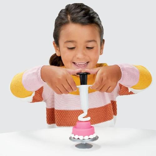 Jeu De Pate A Modeler PLAY-DOH - Kitchen Creations - Le Gâteau d'anniversaire avec 5 Pots - atoxique - pour enfants - des 3 ans