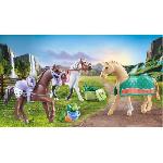 Univers Miniature - Habitation Miniature - Garage Miniature PLAYMOBIL 71356 3 chevaux Morgan. Quarter Horse et Shagya. Horses of Waterfall. 28 pieces. Des 5 ans