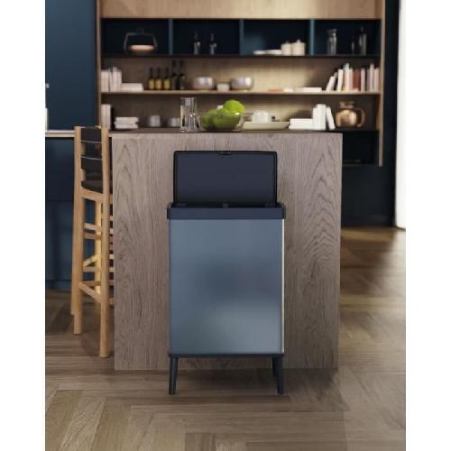 Poubelle - Corbeille - Support Sac Poubelle sur pieds - VERTO - CURVER - Ouverture touch - 54 L - Bleu perle