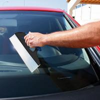 raclette-a-neige-degivrant