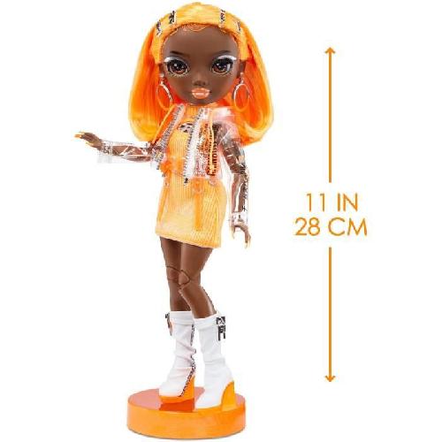 Poupee Rainbow High S23 Fashion Doll - Poupée 27 cm Michelle St Charles (Orange Fluo) - 1 tenue. 1 paire de chaussures et des accessoires