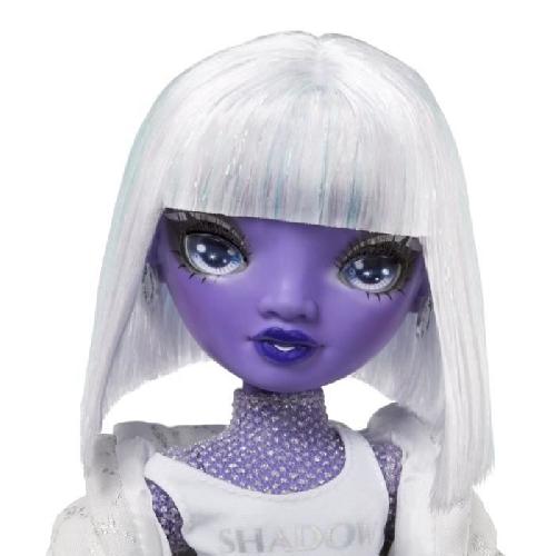 Poupee Rainbow High S3 Shadow High - Poupée 27 cm Dia Mante (Violet) - 1 tenue + accessoires et support pour poupée