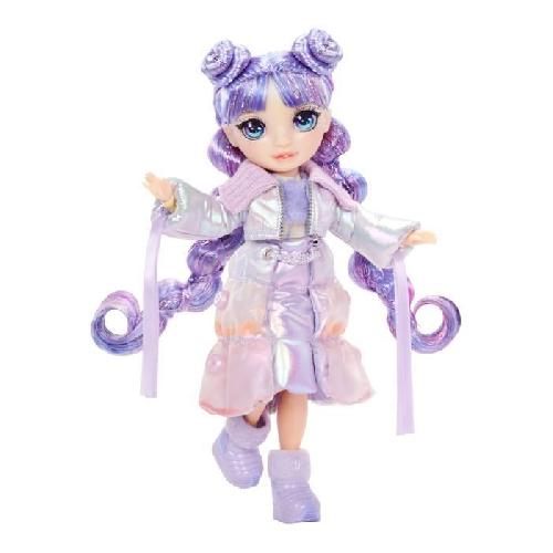 Poupee Rainbow High - Winter Wonderland - 1 poupée mannequin (Violet) de 27cm - 1 tenue magique et accessoires - Bonhomme de neige a créer