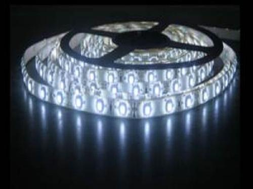 Rouleau bande LEDs SMD 3528 eclairage blanc longueur 2 metres