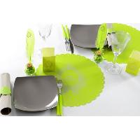 set-de-table-jetable-en-papier-intisse