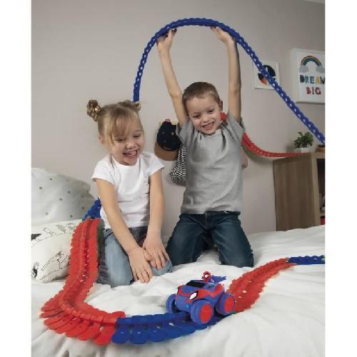 Vehicule Pour Circuit Miniature Set decouverte Spidey Flextreme - Piles incluses - 184 pistes flexibles et 1 vehicule