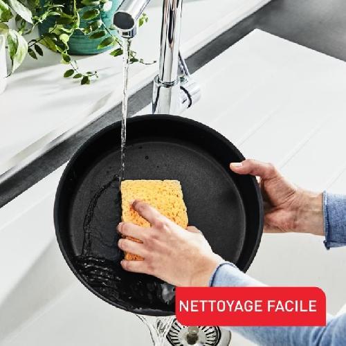 Moule A Gateau - Patisserie TEFAL Jungle Moule a cake 26 cm. Antiadhesif. Demoulage parfait. Diffusion homogene de la chaleur. Fabrique en France J5747202