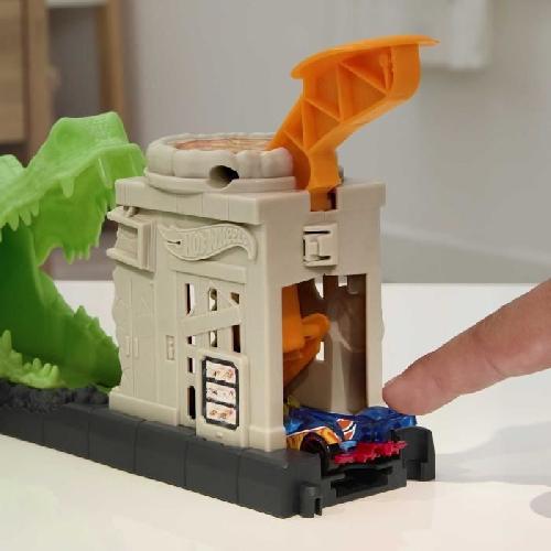 Vehicule Pour Circuit Miniature Voiture - Hot Wheels - Looping Attaque de l'Alligator - 1 voiture incluse - Multicolore - 3 ans